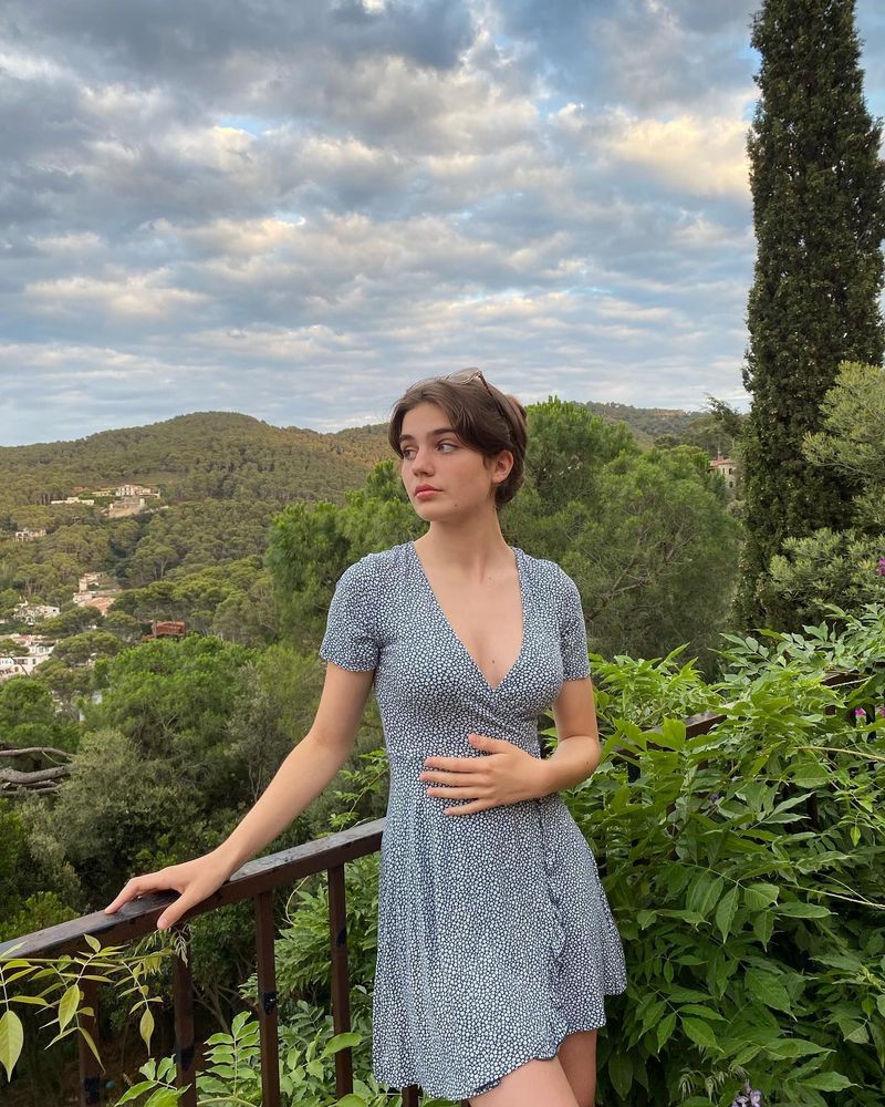 Lola Caron
